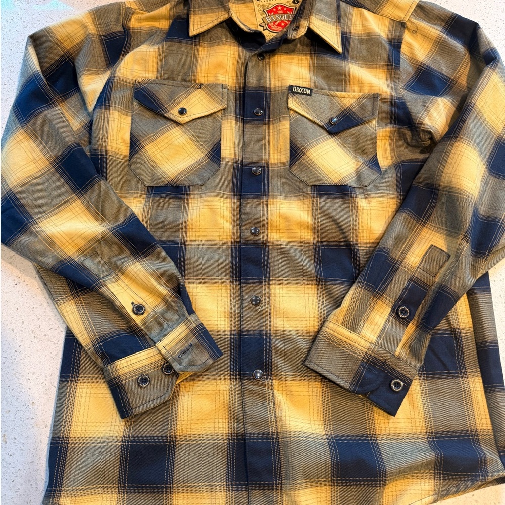 Dixxon "Banquet" Flannel Button-Down Shirt Size Small